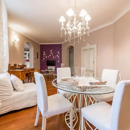 With 2 Bedrooms In With Furnished Terrace And Wifi Апартаменты Бари