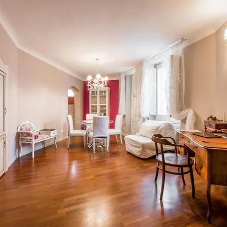 With 2 Bedrooms In With Furnished Terrace And Wifi Bari