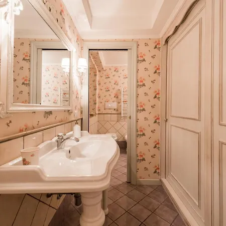With 2 Bedrooms In With Furnished Terrace And Wifi Apartment *